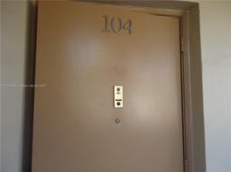 Picture of 10123 Sunrise Lakes Blvd # 104, Sunrise, FL 33322