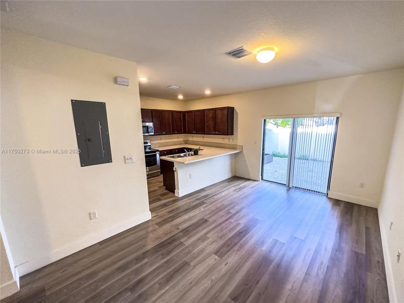 Picture of 3349 W 105Th Ter # 3349, Hialeah FL 33018