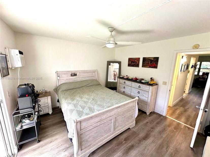Picture of 13500 SW 1St St # 208U, Pembroke Pines FL 33027