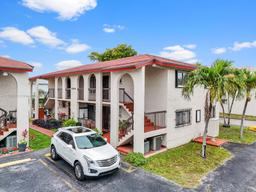 Picture of 4365 W 12Th Ln # 7D, Hialeah, FL 33012