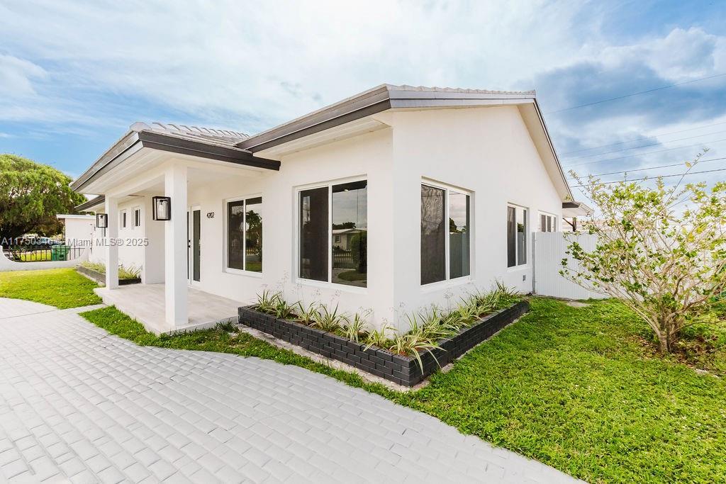 Picture of 4202 SW 98Th Ave, Miami, FL 33165