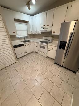 Picture of 6471 SW 152Nd Cir Pl # 71, Miami, FL 33193