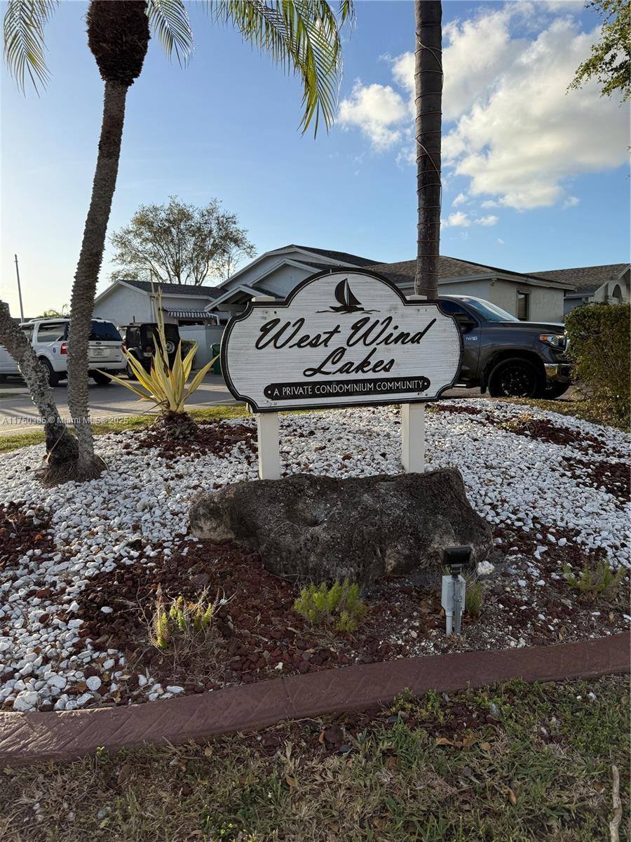 Picture of 6471 SW 152Nd Cir Pl # 71, Miami, FL 33193