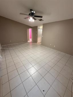 Picture of 6471 SW 152Nd Cir Pl # 71, Miami, FL 33193