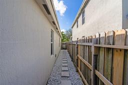 Picture of 585 NE 6Th Pl, Florida City, FL 33034