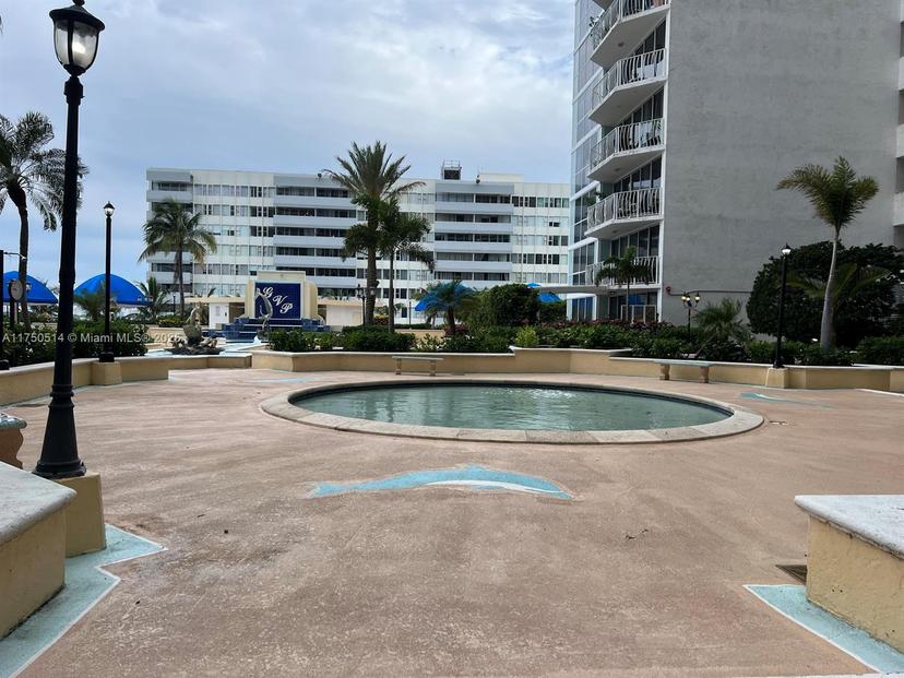 Picture of 7601 E Treasure Dr # 1006, North Bay Village FL 33141