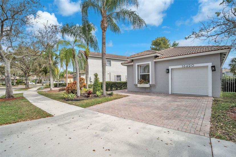 Picture of 16420 Sapphire St, Weston FL 33331