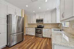 Picture of 228 Magnolia Ave # 228, Davie, FL 33325