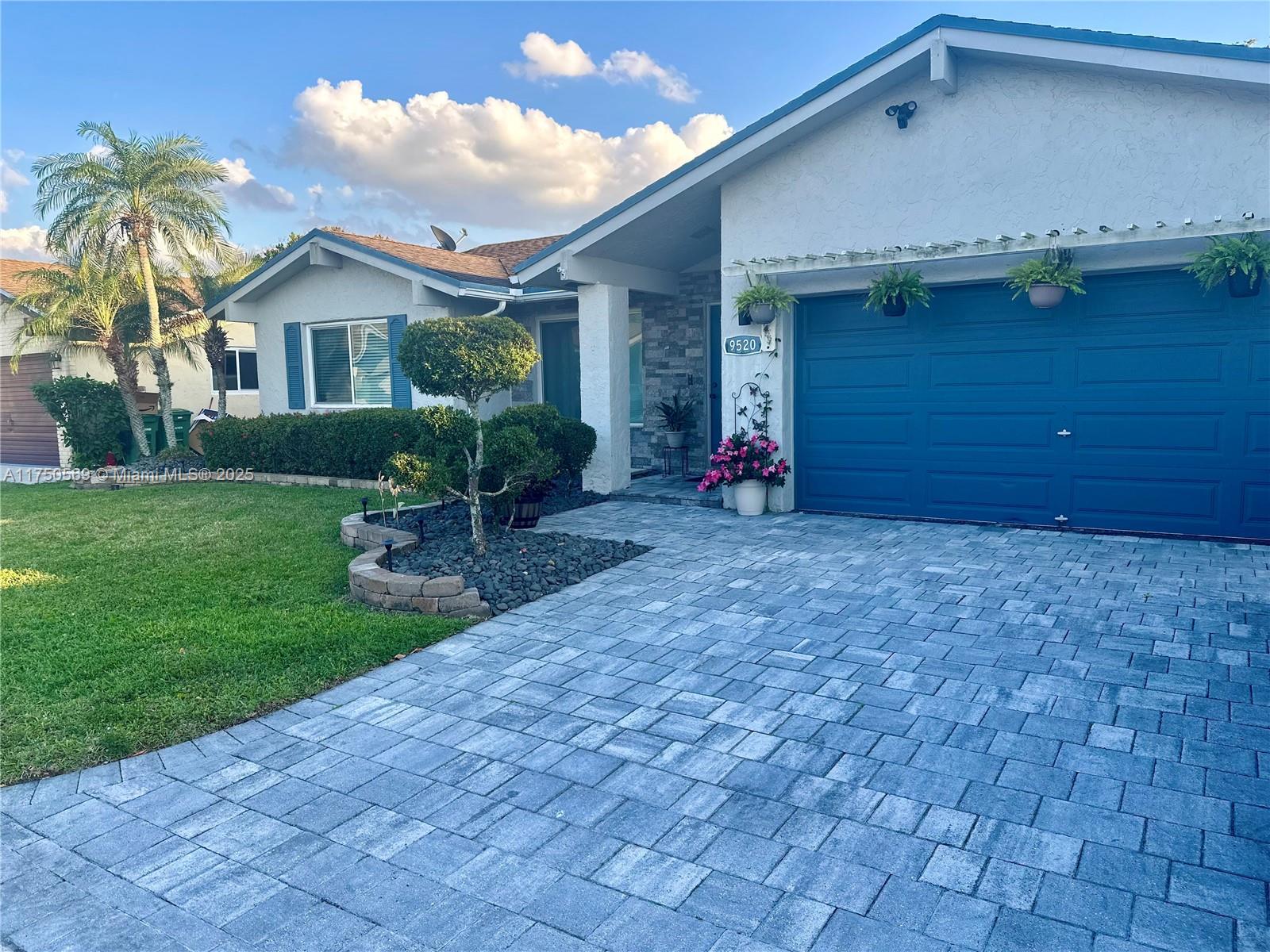 Picture of 9520 NW 83Rd St, Tamarac, FL 33321