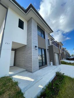Picture of 221 NW 12Th Ct, Florida City, FL 33034