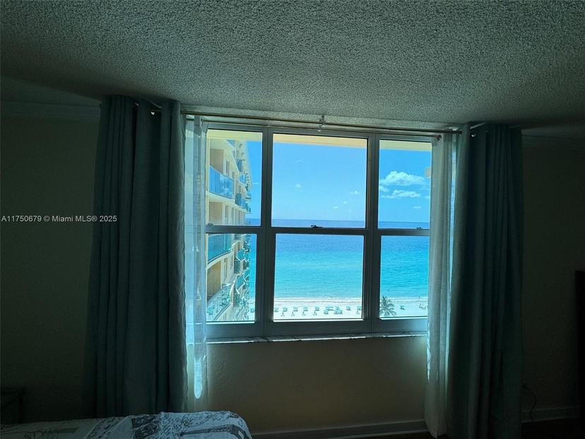 Picture of 2501 S Ocean Dr # 1519, Hollywood FL 33019