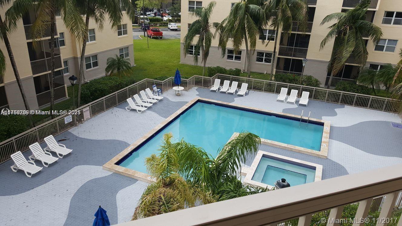 Picture of 8255 Lake Dr # 405, Doral, FL 33166