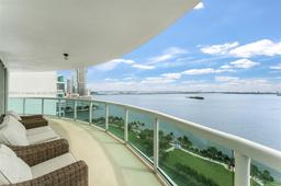 Picture of 1800 N Bayshore Dr # 2101, Miami, FL 33132