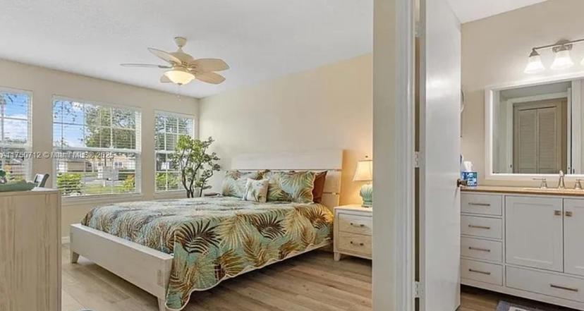 Picture of 1860 Waterford Dr # 253, Vero Beach FL 32966