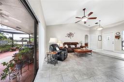 Picture of 6910 W Wedgewood Ave, Davie, FL 33331