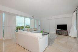 Picture of 3370 Hidden Bay Dr # 906, Aventura, FL 33180