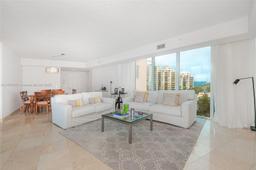 Picture of 3370 Hidden Bay Dr # 906, Aventura, FL 33180