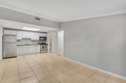 Picture of 7194 Southgate Blvd # 7194, Tamarac, FL 33321