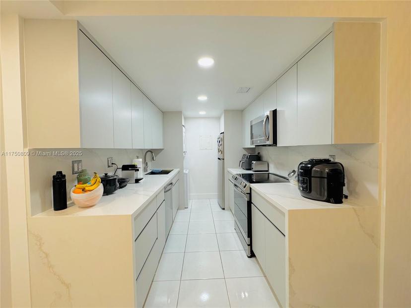 Picture of 9394 SW 77Th Ave # F1, Miami FL 33156