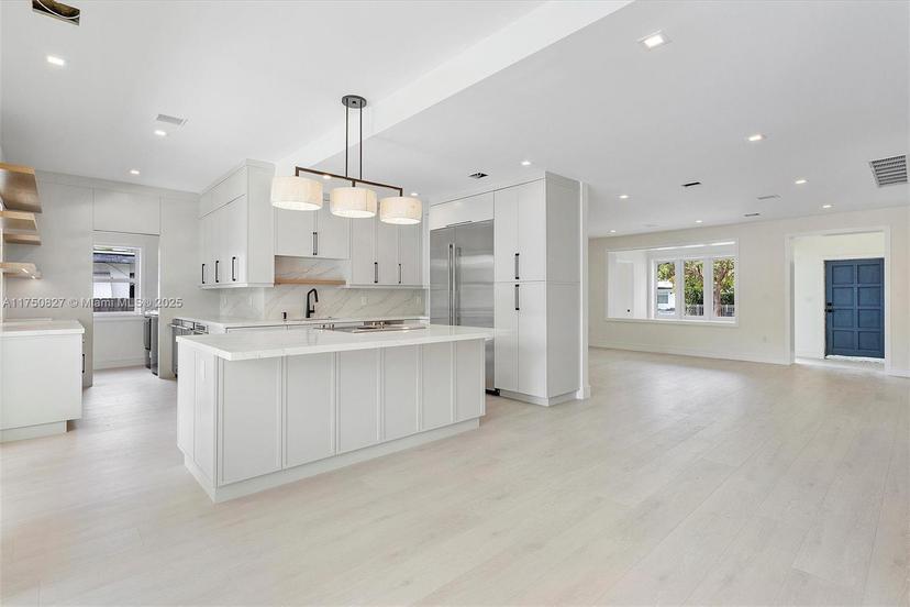 Picture of 1930 Alamanda Dr, North Miami FL 33181
