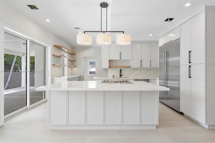 Picture of 1930 Alamanda Dr, North Miami FL 33181