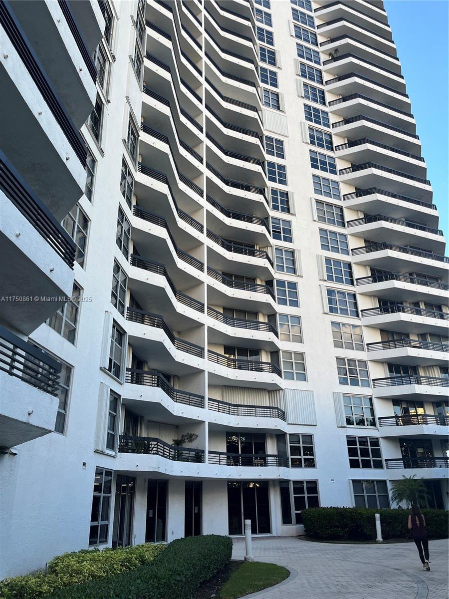 Picture of 3400 NE 192Nd St # 210, Aventura, FL 33180