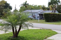 Picture of 10845 Peachtree Dr, Miami, FL 33161