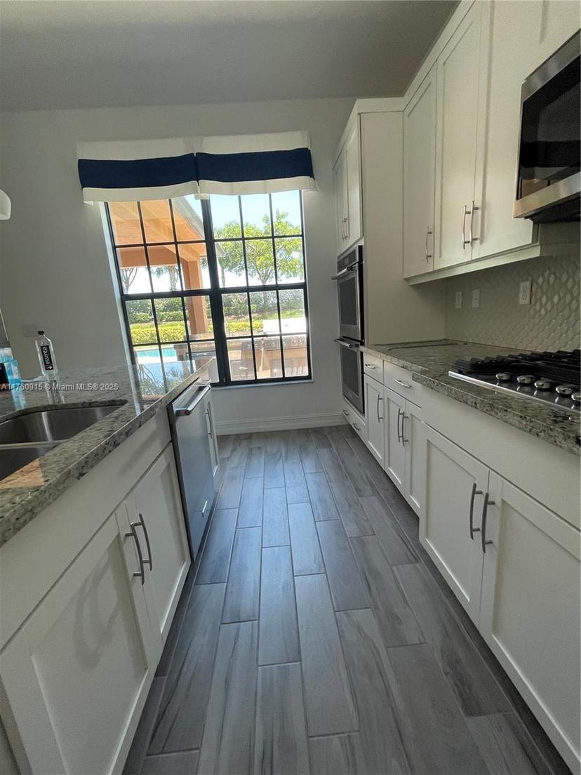 Picture of 11455 Solstice Cir, Parkland FL 33076