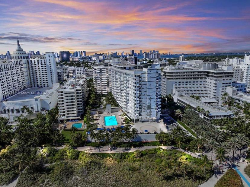 Picture of 100 Lincoln Rd # 301, Miami Beach FL 33139