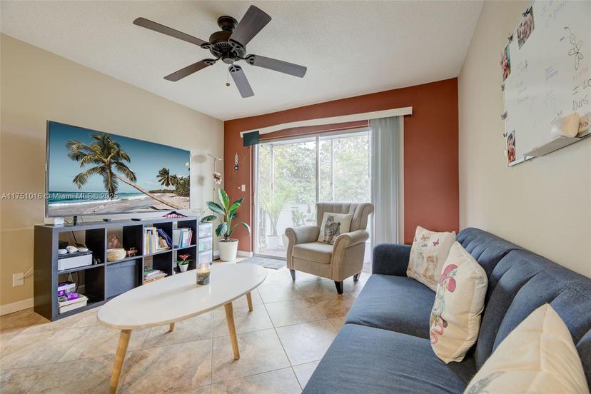 Picture of 1400 Tallwood Ave # 303, Hollywood FL 33021