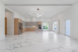 Picture of 635 SW 9Th St, Hallandale Beach, FL 33009