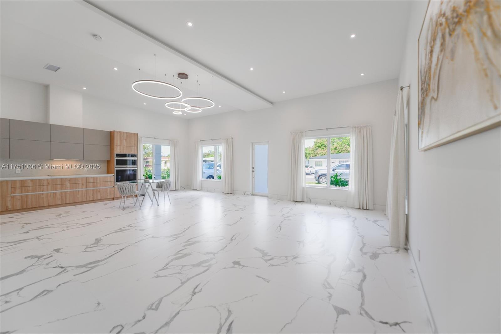 Picture of 635 SW 9Th St, Hallandale Beach, FL 33009