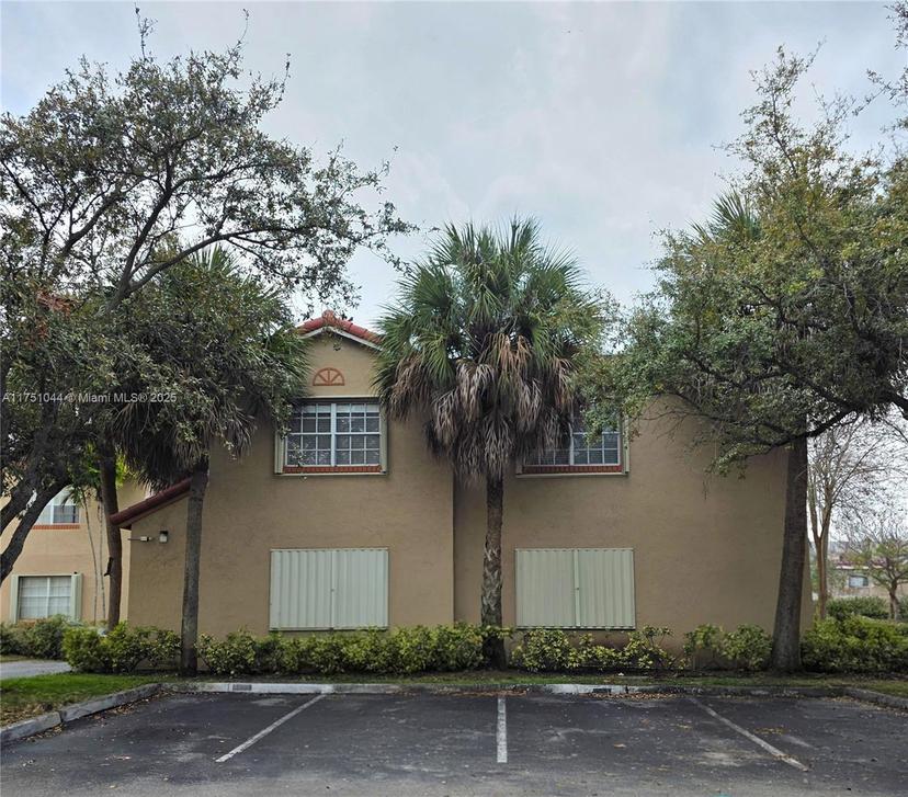 Picture of 365 SW 86Th Ave # 201, Pembroke Pines FL 33025