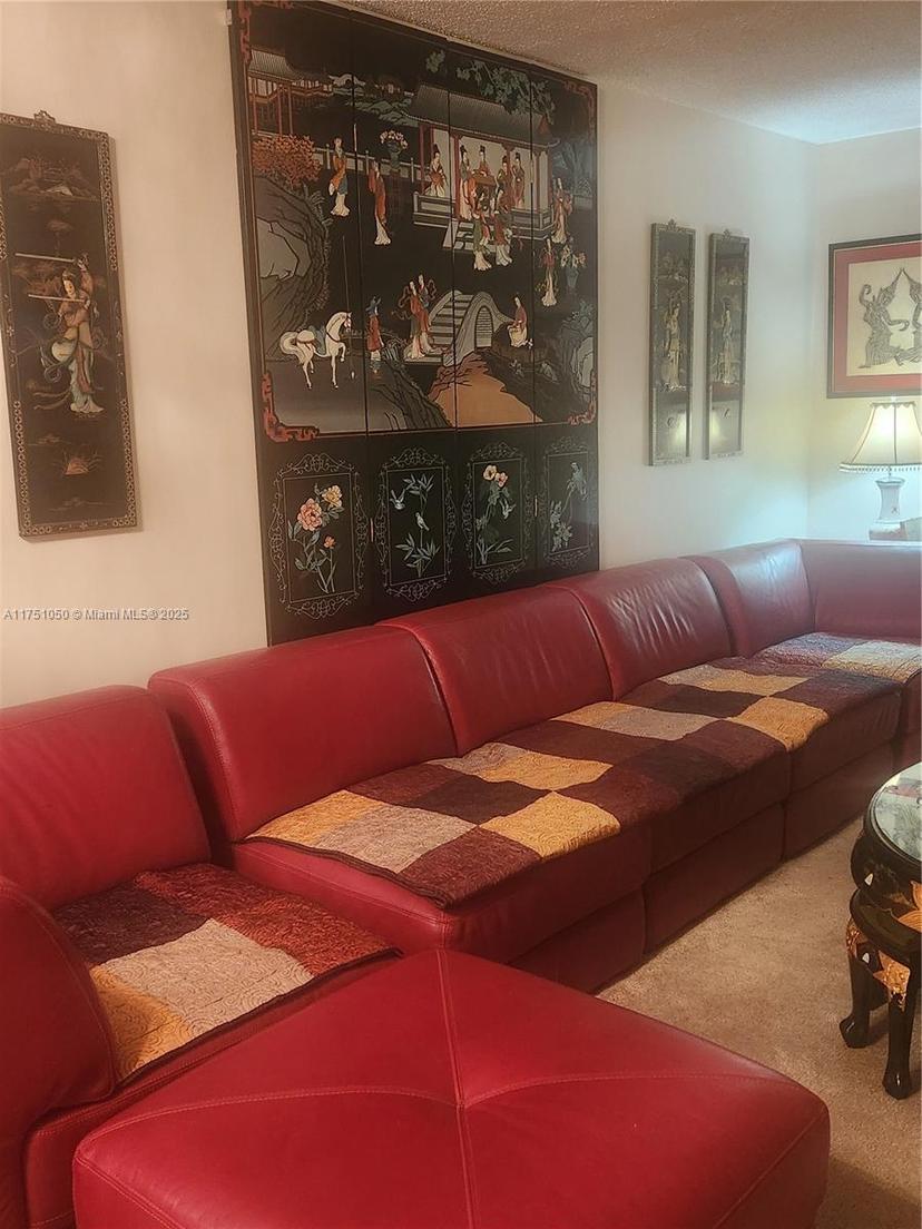 Picture of 4350 Hillcrest Dr # 807, Hollywood FL 33021