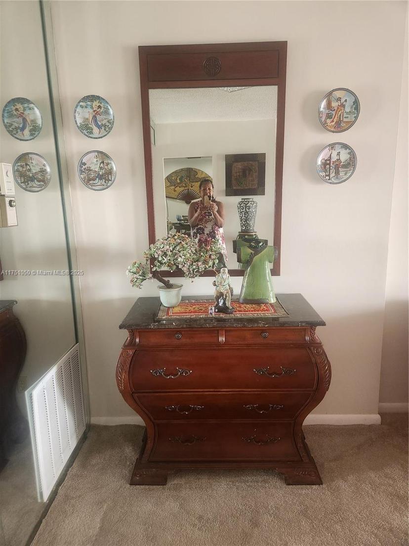 Picture of 4350 Hillcrest Dr # 807, Hollywood FL 33021