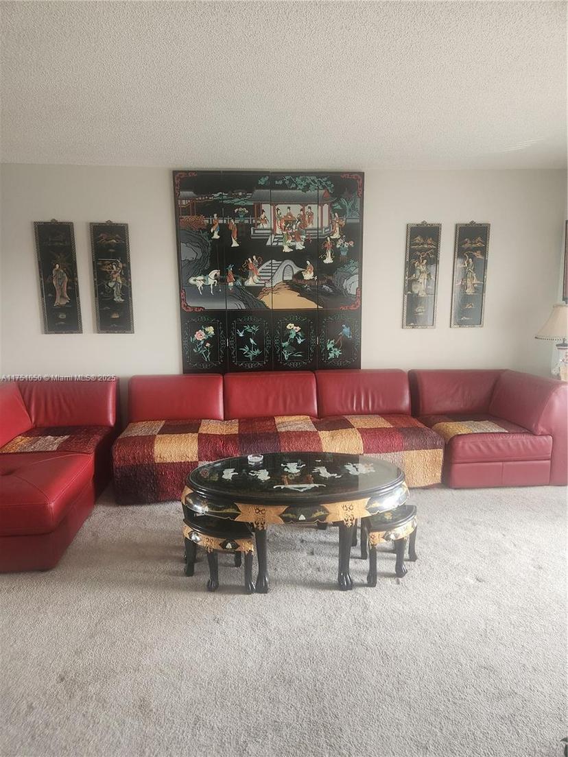 Picture of 4350 Hillcrest Dr # 807, Hollywood FL 33021