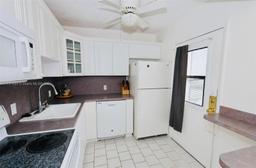 Picture of 3475 N Country Club Dr # 401, Aventura, FL 33180