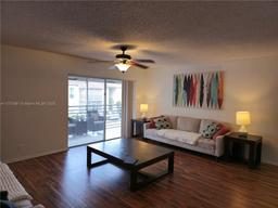 Picture of 447 N Laurel Dr # 447, Margate, FL 33063