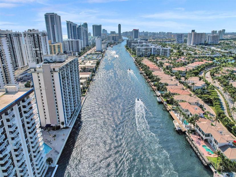 Picture of 1600 S Ocean Dr # 14K, Hollywood FL 33019
