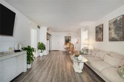 Picture of 5555 Collins Ave # 7B, Miami Beach, FL 33140