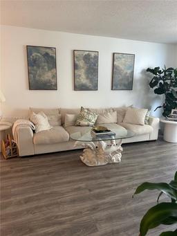 Picture of 5555 Collins Ave # 7B, Miami Beach, FL 33140