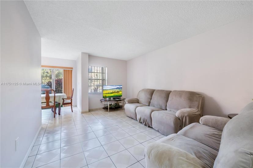 Picture of 9390 W Flagler St # 114E, Miami FL 33174