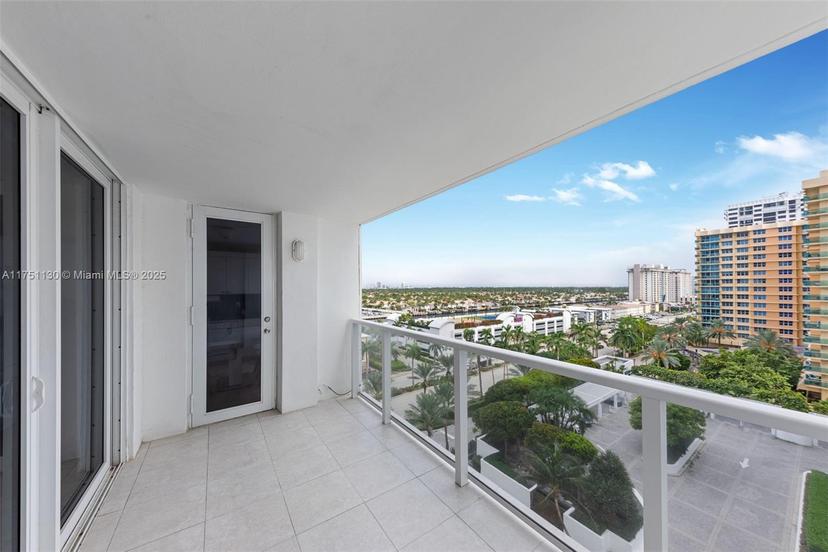 Picture of 2751 S Ocean Dr # 1003N, Hollywood FL 33019