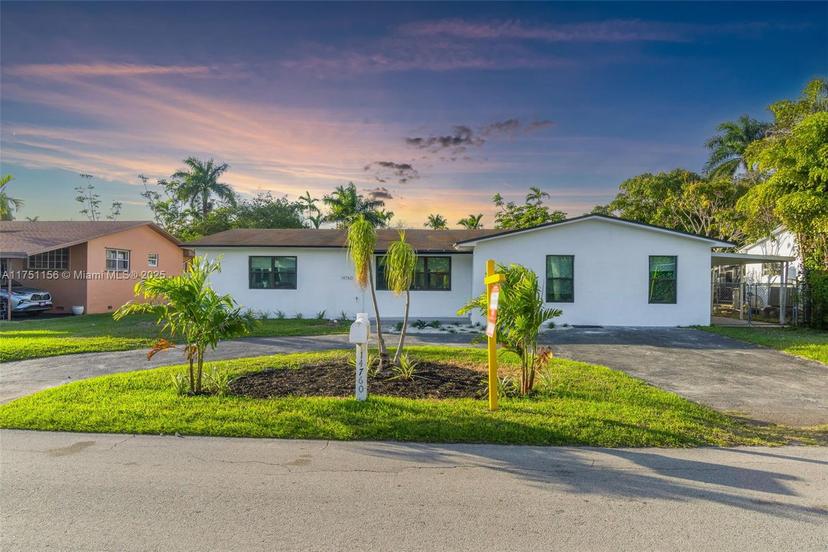 Picture of 14760 S Spur Dr, Miami FL 33161