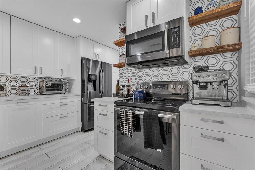 Picture of 730 Sorrento Dr # 730, Weston FL 33326