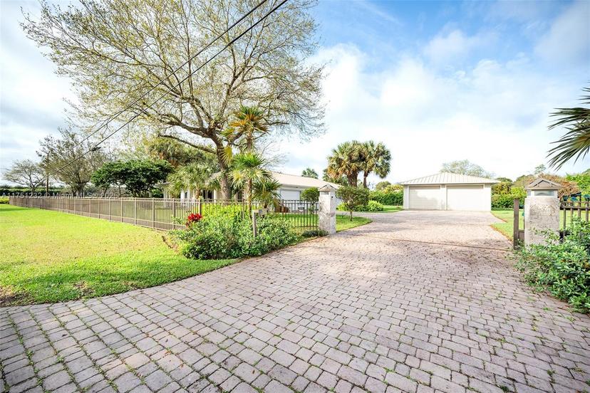 Picture of 31160 SW 195Th Ave, Miami FL 33030