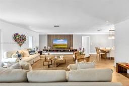 Picture of 13551 SW 62Nd Ave, Pinecrest, FL 33156