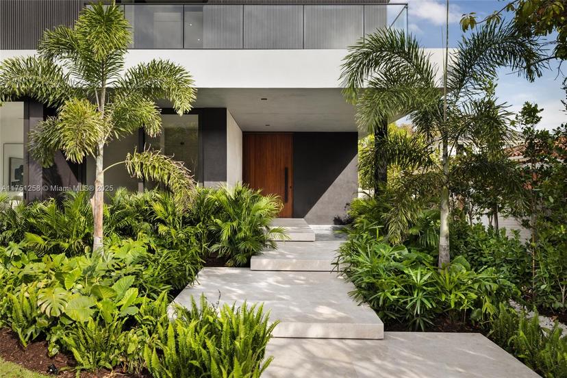 Picture of 7425 SW 56Th Ave, Miami FL 33143