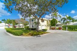 Picture of 15281 Wilshire Ct, Pembroke Pines, FL 33027