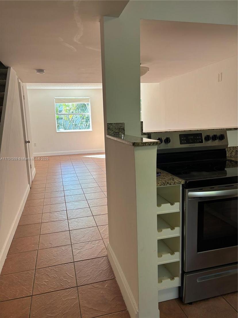 Picture of 4600 SW 67Th Ave # 212, Miami FL 33155